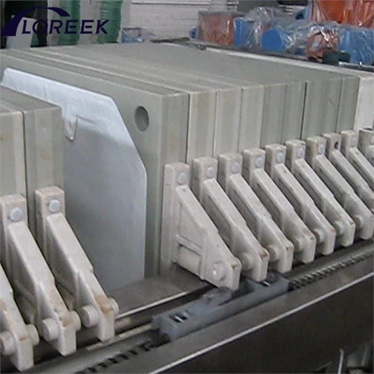 Recessed chamber filter press